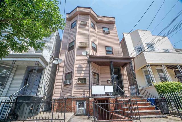 426 59th St, West New York, NJ for sale Primary Photo- Image 1 of 1