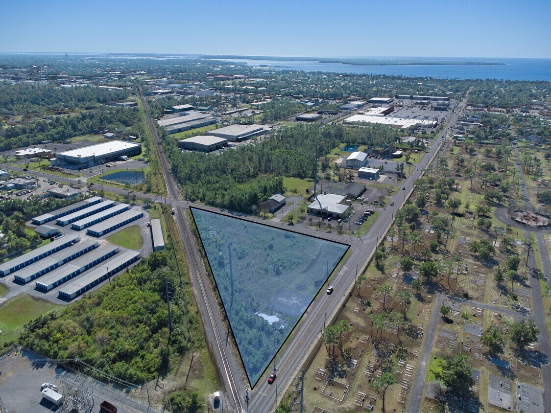 1904 Lisenby Ave, Panama City, FL for lease Building Photo- Image 1 of 5
