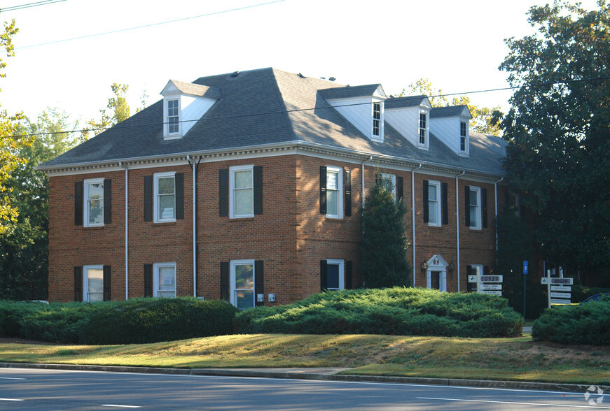 10929 Crabapple Rd, Roswell, GA for sale - Primary Photo - Image 1 of 1