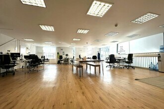 18-20 London Ln, London for lease Interior Photo- Image 2 of 8