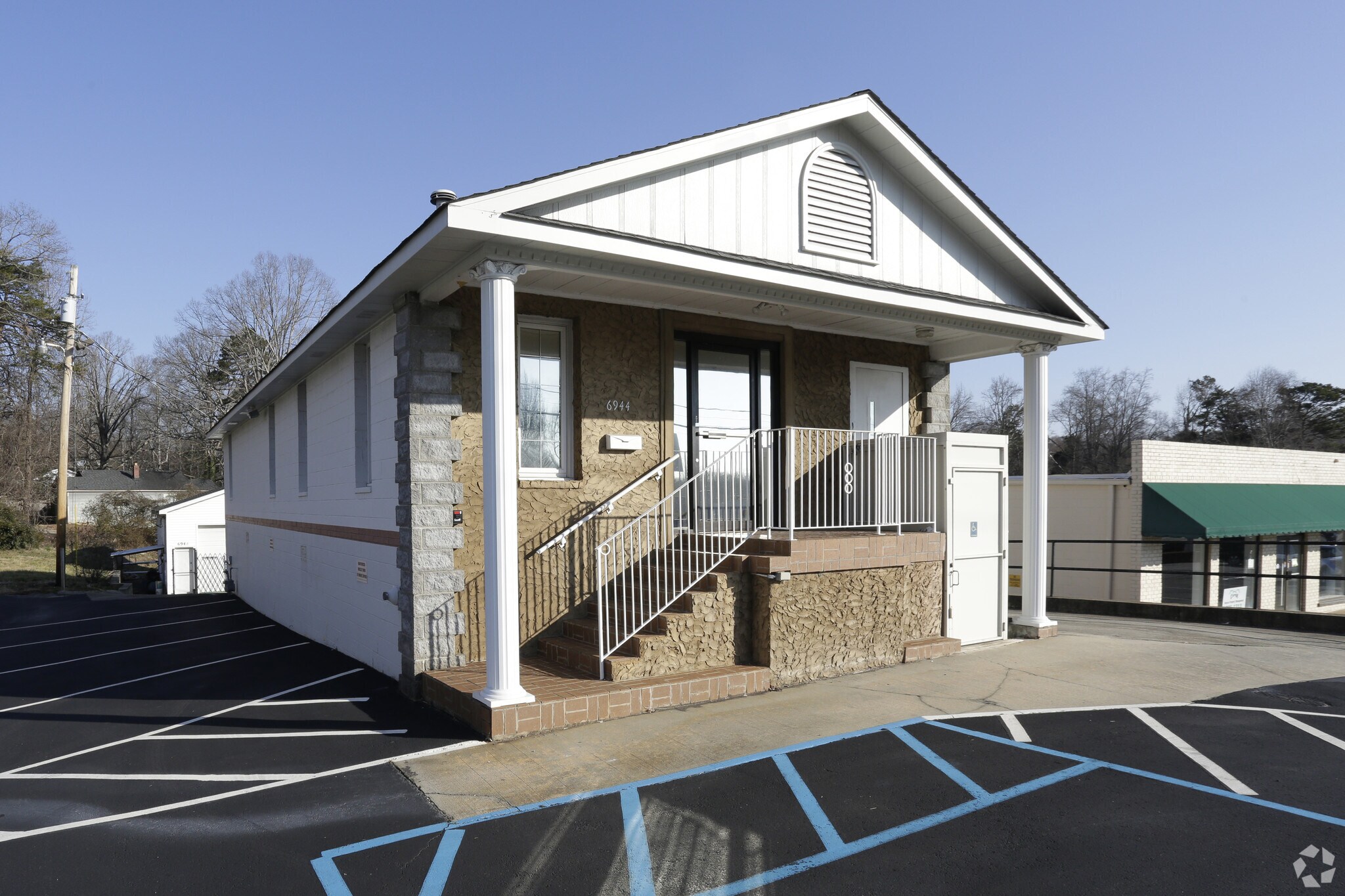 6944-6948 Calhoun Memorial Hwy, Easley, SC for sale Primary Photo- Image 1 of 1