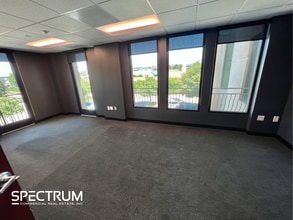 145 Park Ln, Moorpark, CA for lease Interior Photo- Image 2 of 16