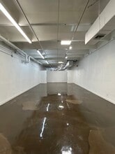 2401 NW 5th Ave, Miami, FL for lease Interior Photo- Image 2 of 8