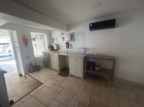 5 New Rd, Chippenham for lease Interior Photo- Image 2 of 6