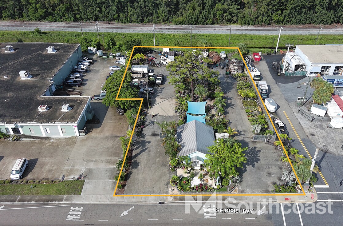 3590 SE Dixie Hwy, Stuart, FL for sale Building Photo- Image 1 of 1