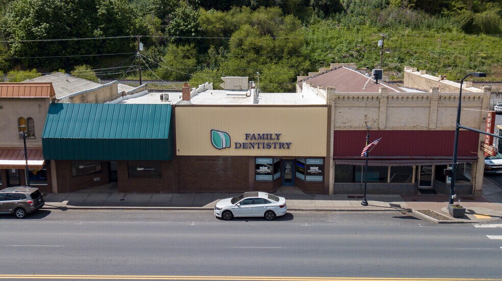 204 S Main St, Colfax, WA for sale - Primary Photo - Image 1 of 1