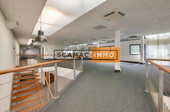 Flex in Tremblay-en-France for lease Building Photo- Image 2 of 2