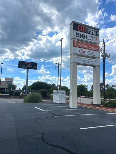 2600 David H McLeod Blvd, Florence, SC for lease - Building Photo - Image 2 of 3