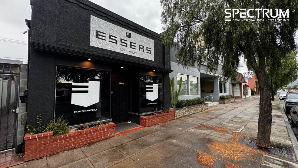 2707 W Burbank Blvd, Burbank, CA for lease - Building Photo - Image 1 of 14