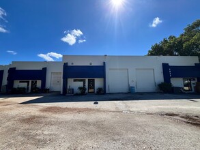 2696 NW 31st Ave, Lauderdale Lakes, FL for lease Building Photo- Image 1 of 2