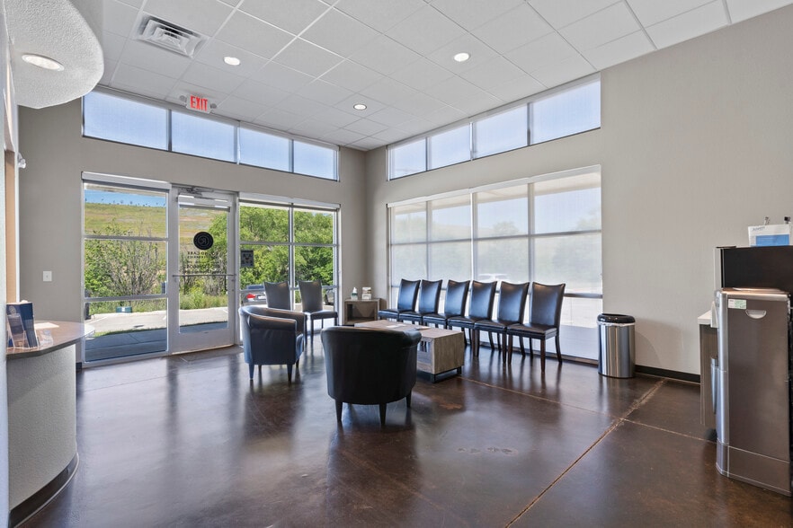 4150 N Collins St, Arlington, TX for sale - Interior Photo - Image 3 of 6