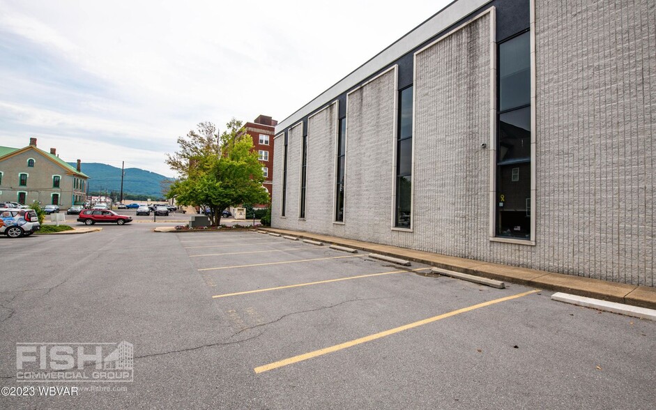 49 E 4th St, Williamsport, PA for lease - Building Photo - Image 3 of 8