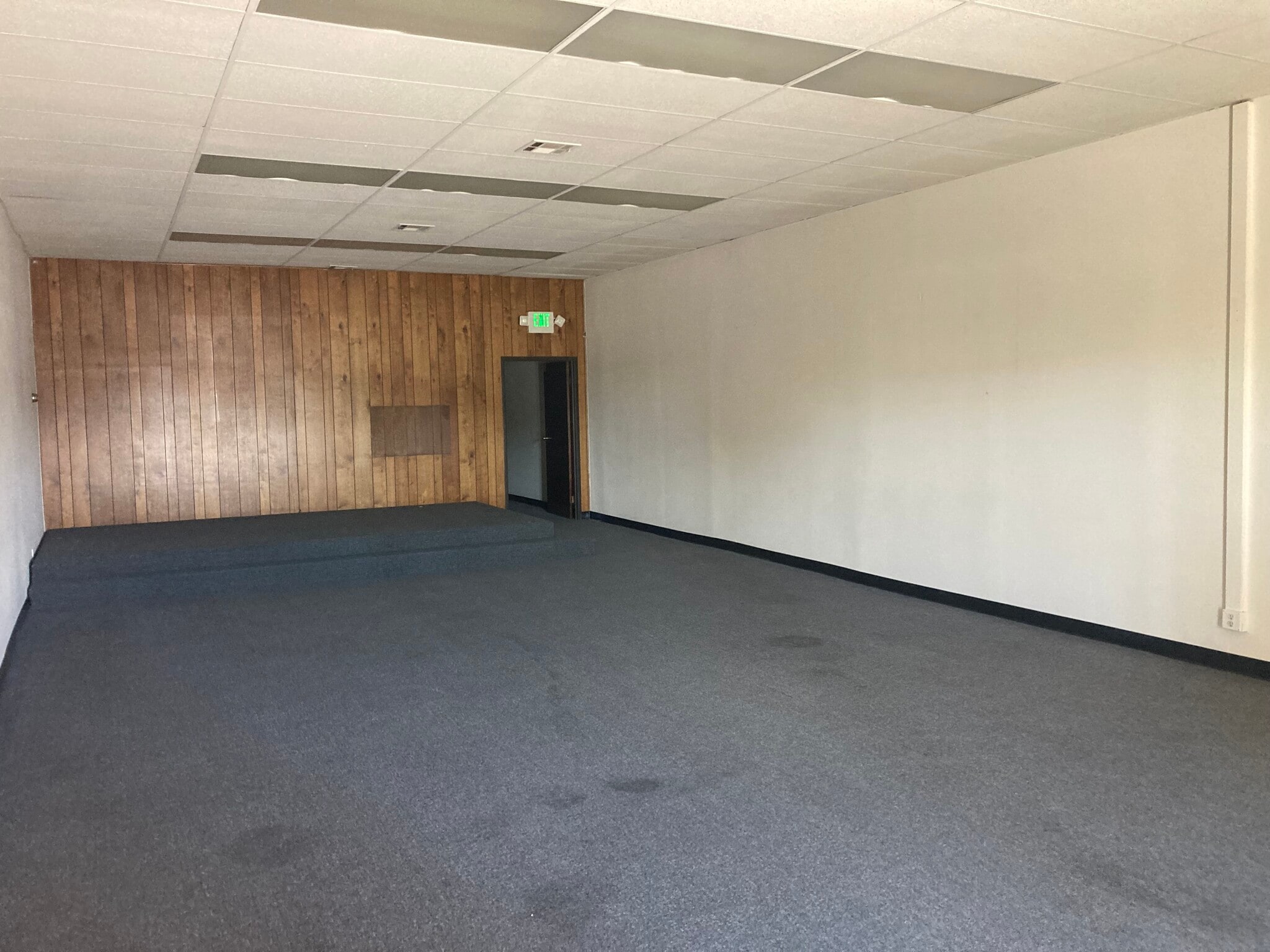 2521-2525 N Grand Ave, Santa Ana, CA for lease Interior Photo- Image 1 of 3