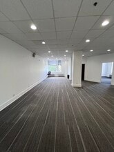 1144 Lake St, Oak Park, IL for lease Interior Photo- Image 2 of 9