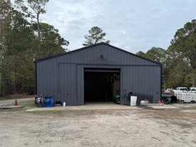 ±1,720 SF Industrial Building on ±5.06 Acres - Warehouse