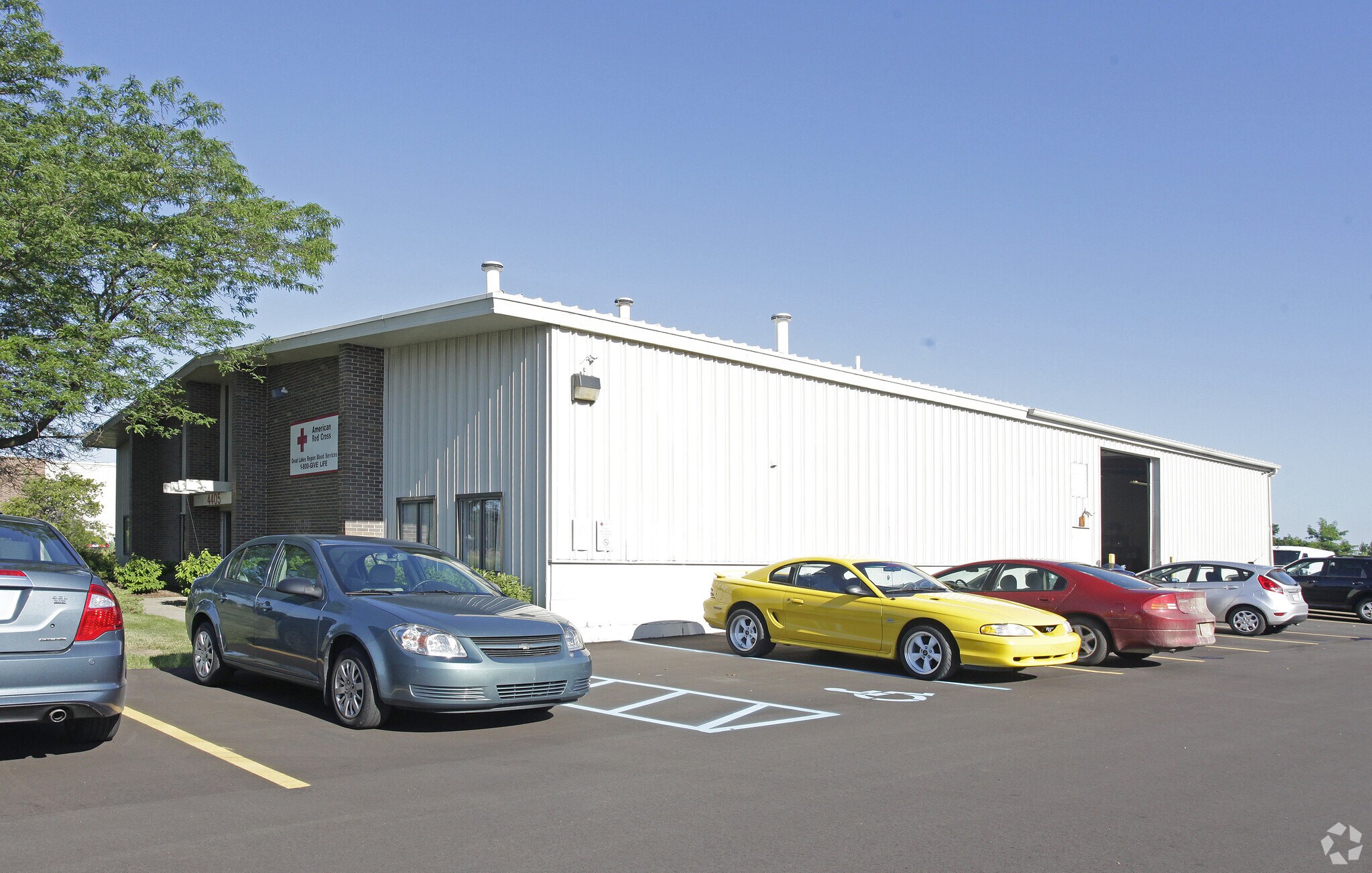 4405 44th St SE, Grand Rapids, MI for sale Primary Photo- Image 1 of 1