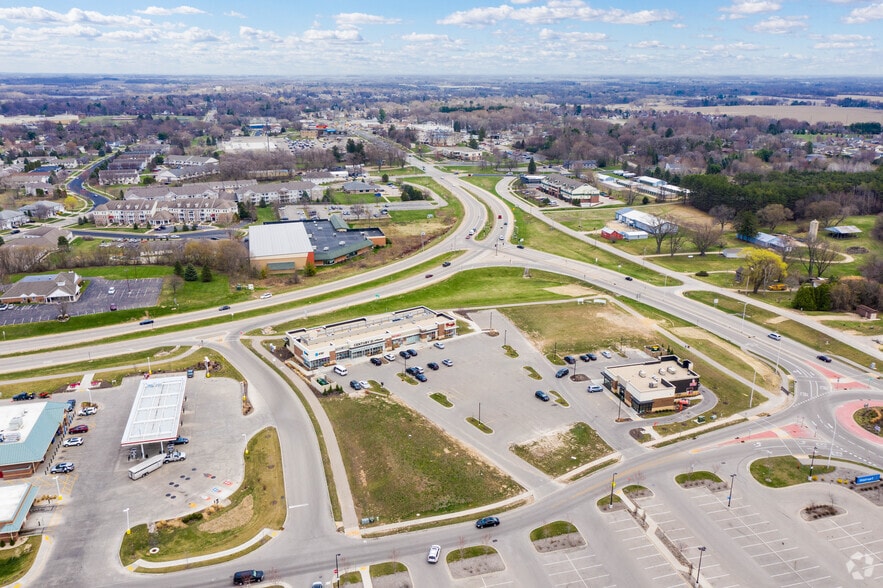2420 State 138 Rd, Stoughton, WI for lease - Aerial - Image 2 of 4
