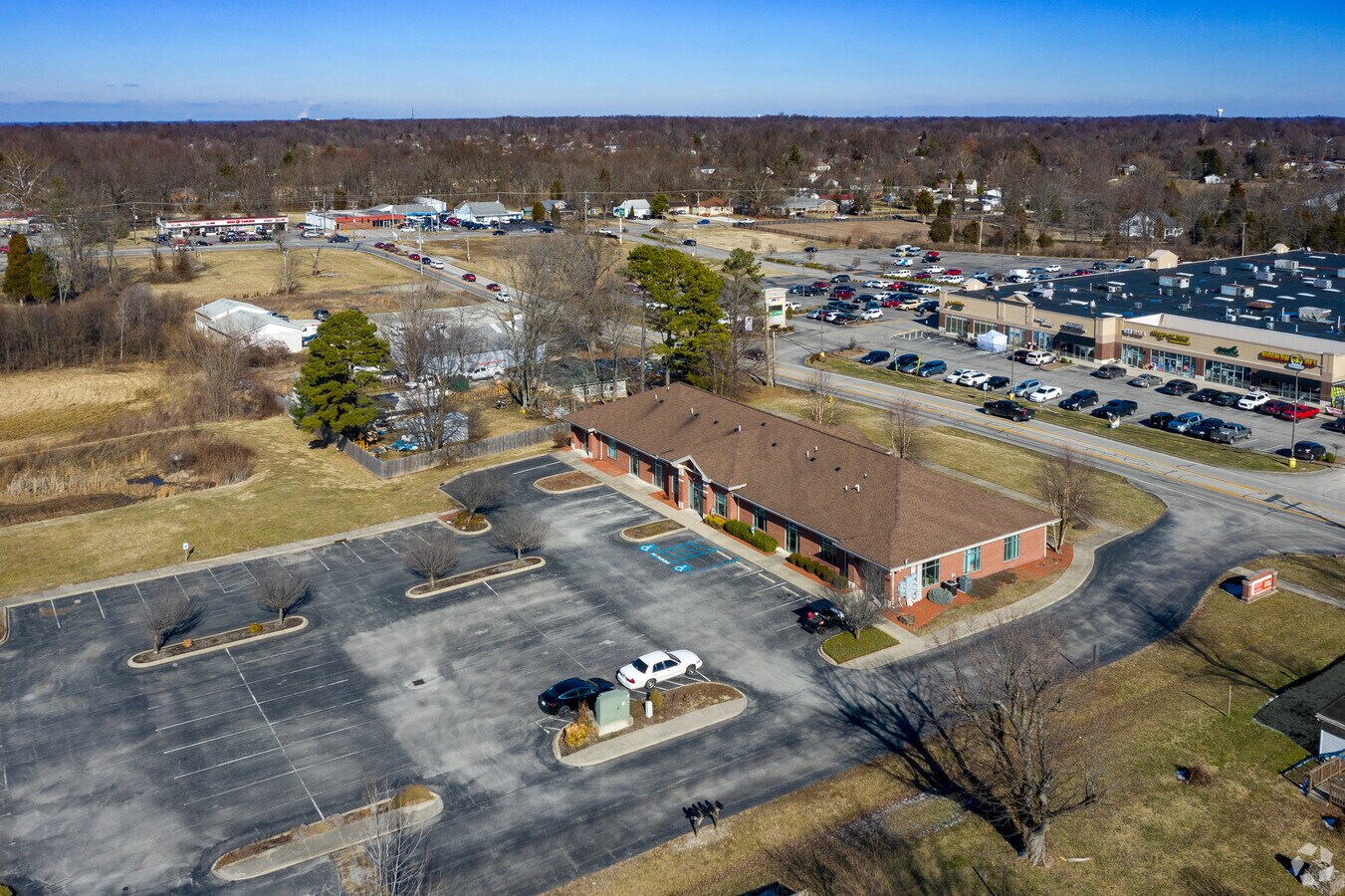 7902 Beulah Church Rd, Louisville, KY 40228 Office/Medical for Lease