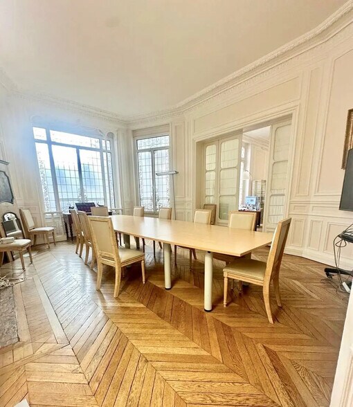 Office in Paris for lease - Building Photo - Image 3 of 6