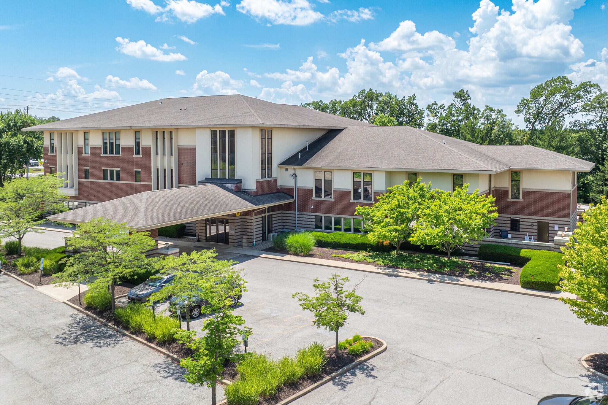 9150 E 109th Ave, Crown Point, IN for sale Primary Photo- Image 1 of 1