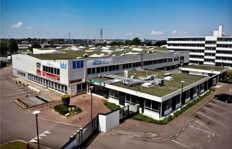 Office in Sotteville-lès-Rouen for lease Building Photo- Image 1 of 11