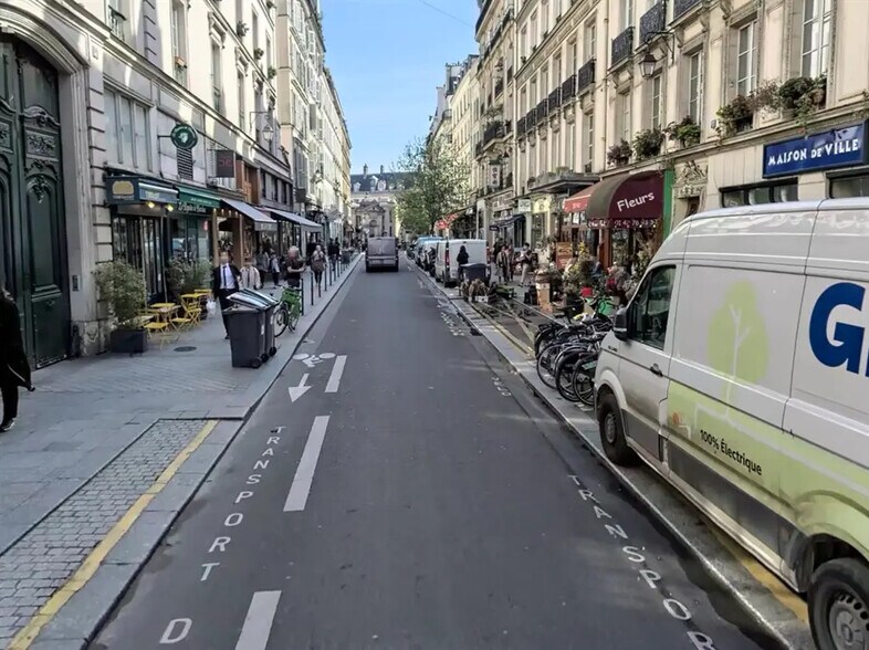 Retail in Paris for lease - Building Photo - Image 1 of 2
