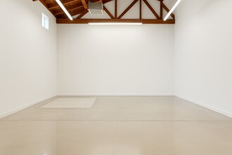 1939 S Santa Fe Ave, Los Angeles, CA for lease Interior Photo- Image 2 of 2