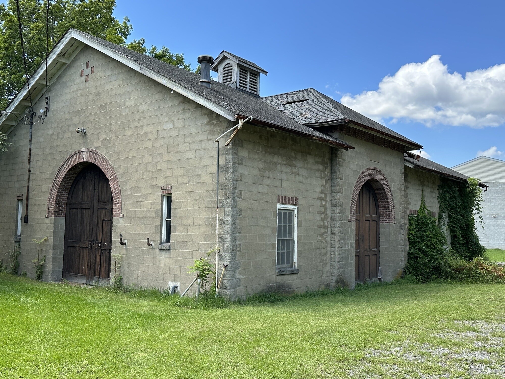 200 Blue Point Rd, Highland, NY 12528 Hudson River Village