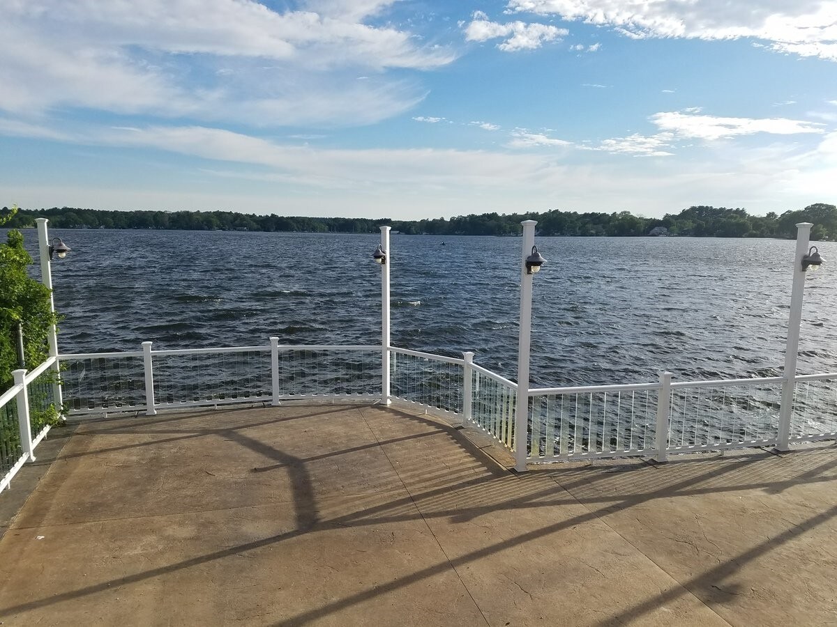 446 Tiogue Ave, Coventry, RI 02816