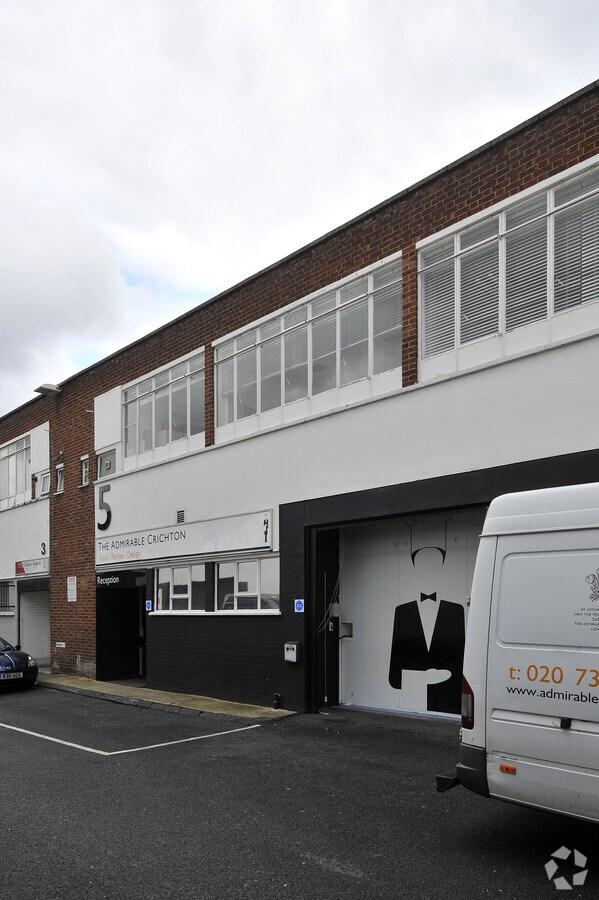 117119 Denmark Rd, London, LND SE5 9LB