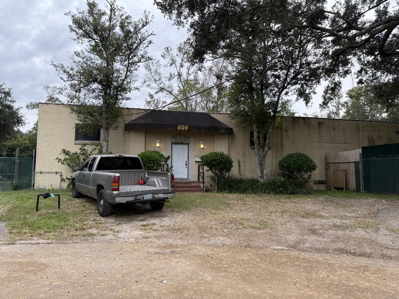 800 James St, Jacksonville, FL for lease - Building Photo - Image 2 of 7