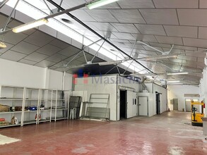 Industrial in Barcelona, BAR for lease Interior Photo- Image 2 of 9