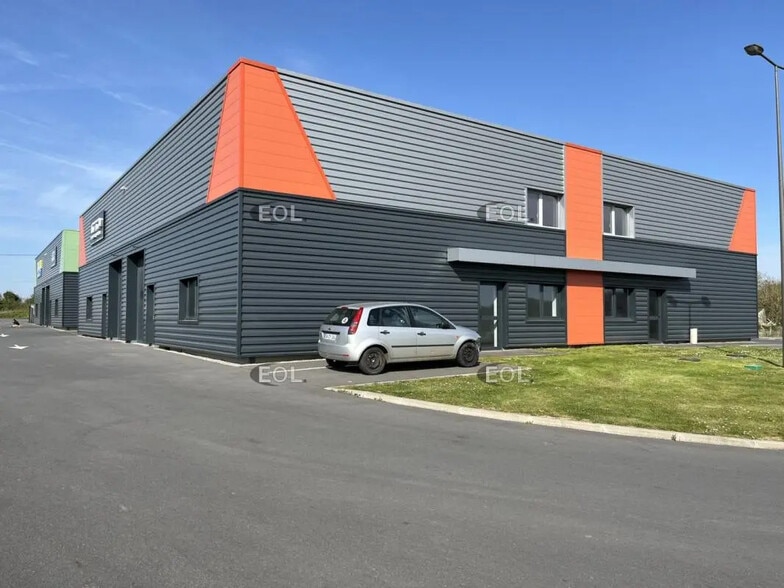 Flex in Dieudonné for lease - Building Photo - Image 1 of 9