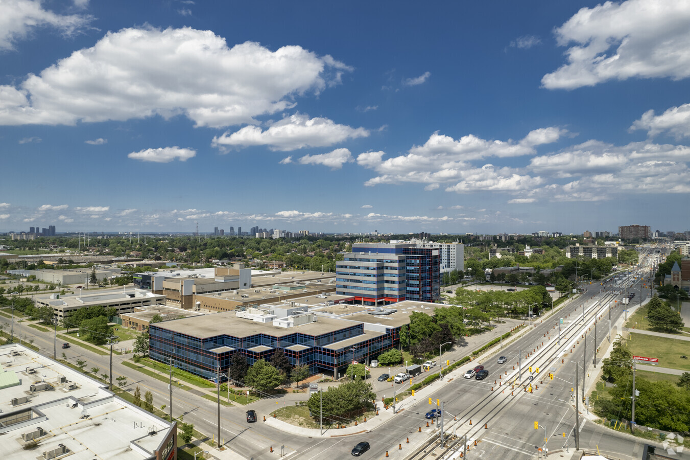 2200-2206 Eglinton Ave E, Toronto, ON M1L 4S8 - Aviva Centre | LoopNet