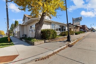 More details for 754 N Main St, Oshkosh, WI - Retail for Sale