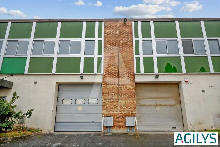 Flex in Les Ulis for lease - Building Photo - Image 2 of 5