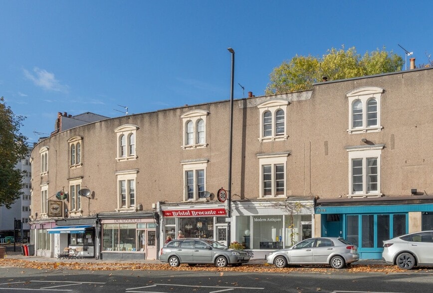 Jacob’s Wells Road & St George’s Road portfolio of 17 properties for sale on LoopNet.com - Building Photo - Image 3 of 23