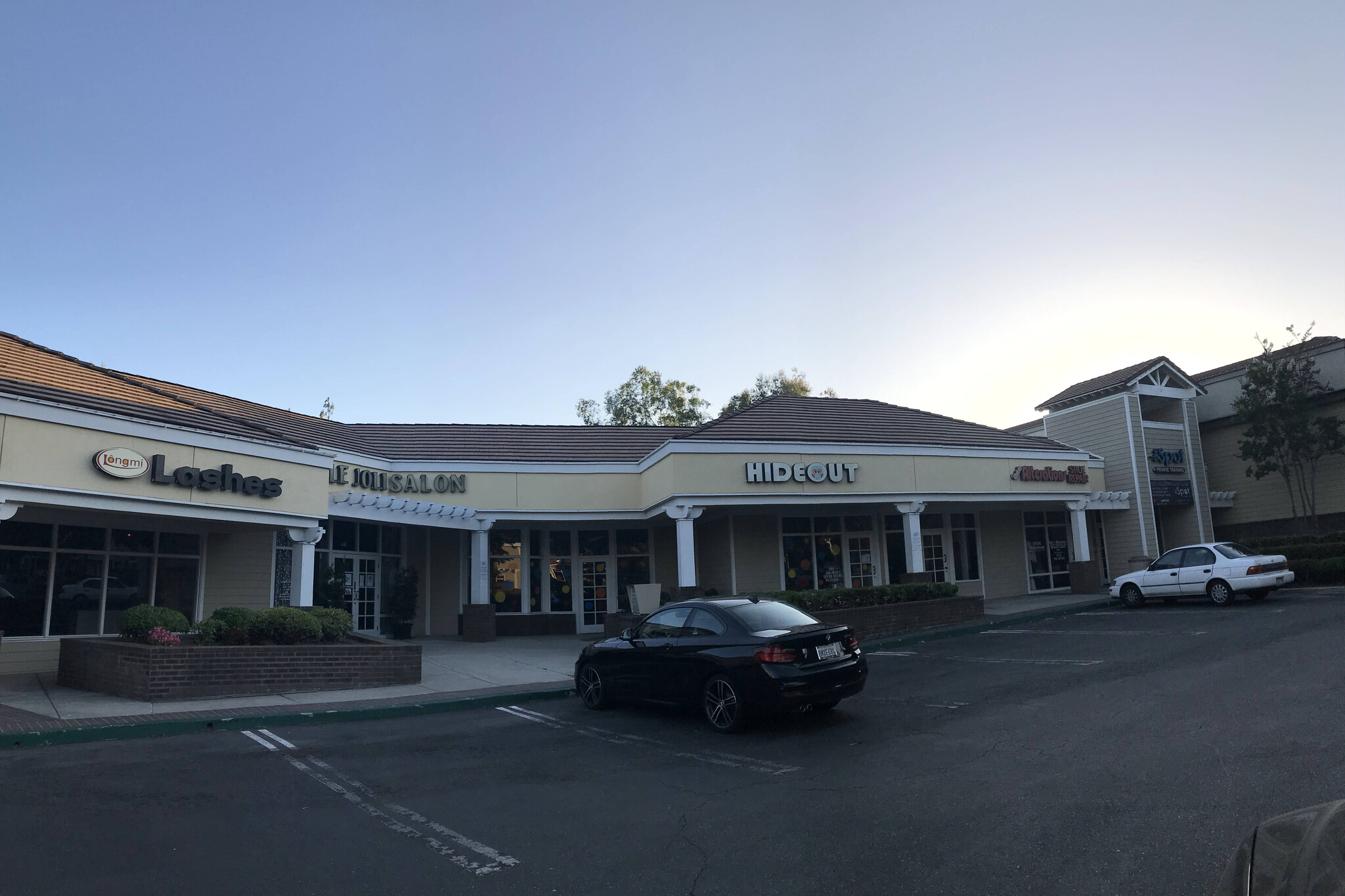 1125-1165 Lindero Canyon Rd, Westlake Village, CA for lease Building Photo- Image 1 of 2