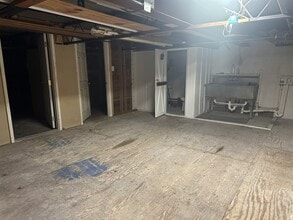 8459 Chesapeake Blvd, Norfolk, VA for lease Interior Photo- Image 2 of 7