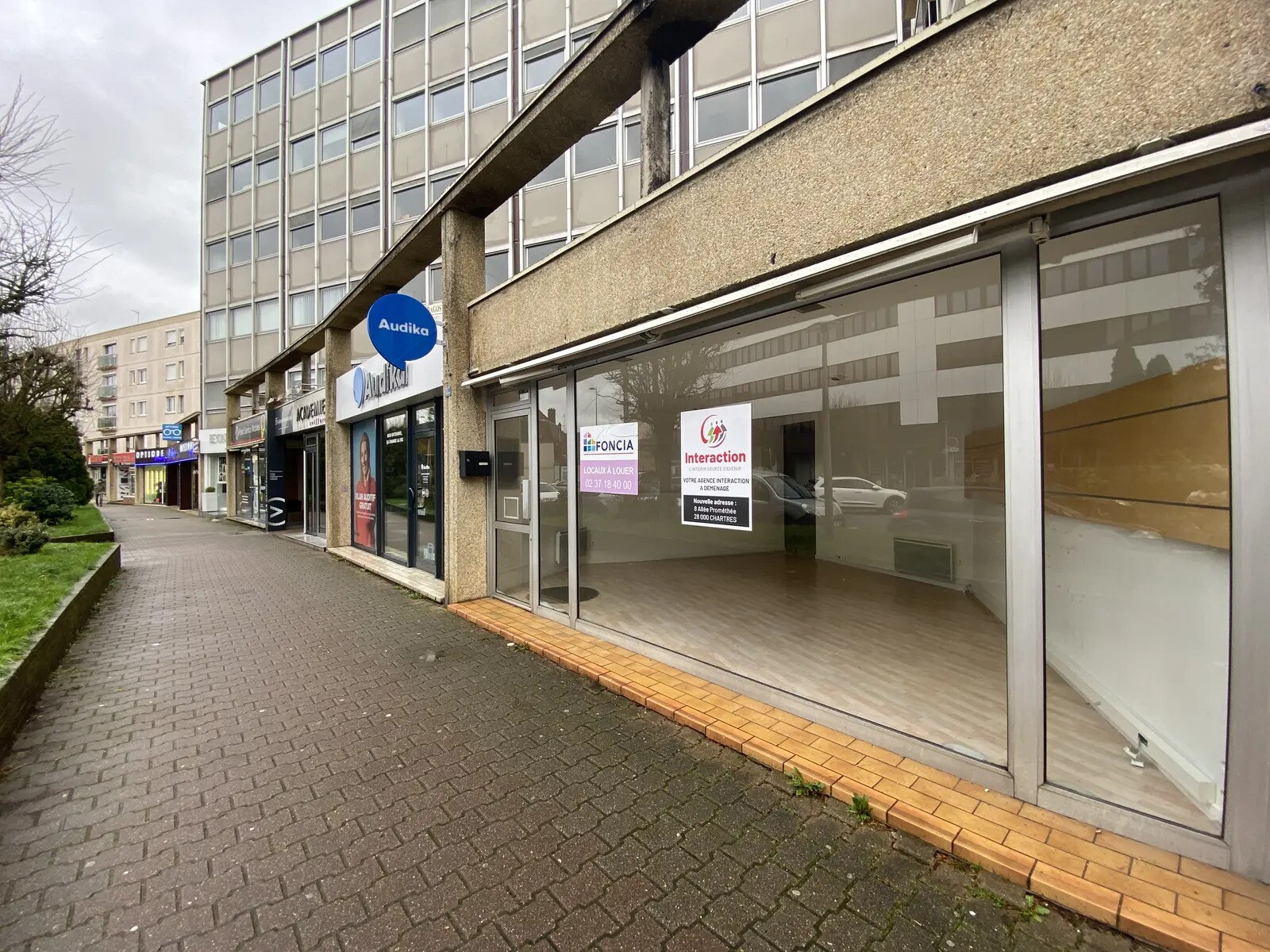 55 Rue Du Grand Faubourg, Chartres for lease Building Photo- Image 1 of 6