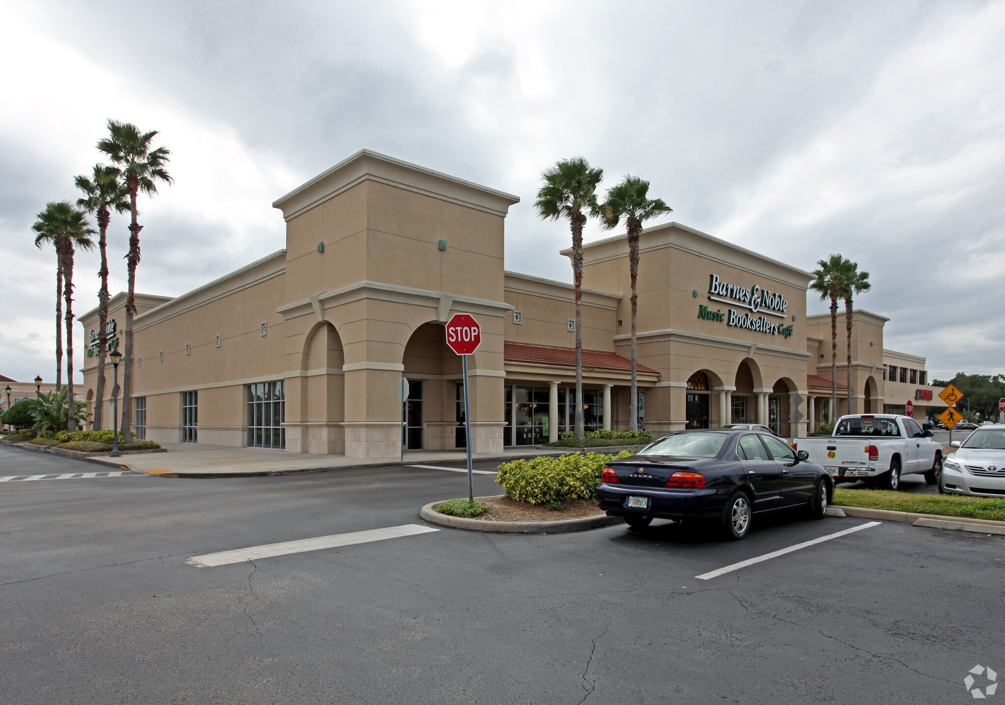 2410-2606 E Colonial Dr, Orlando, FL 32803 - Colonial Plaza | LoopNet - Fazoli's East Colonial Drive Orlando Fl