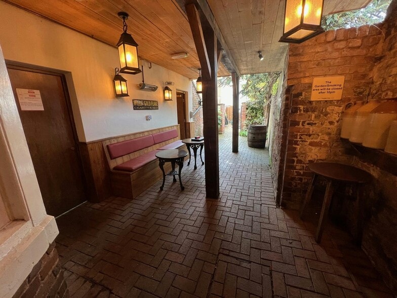 20 Shropshire St, Market Drayton for lease - Interior Photo - Image 2 of 4