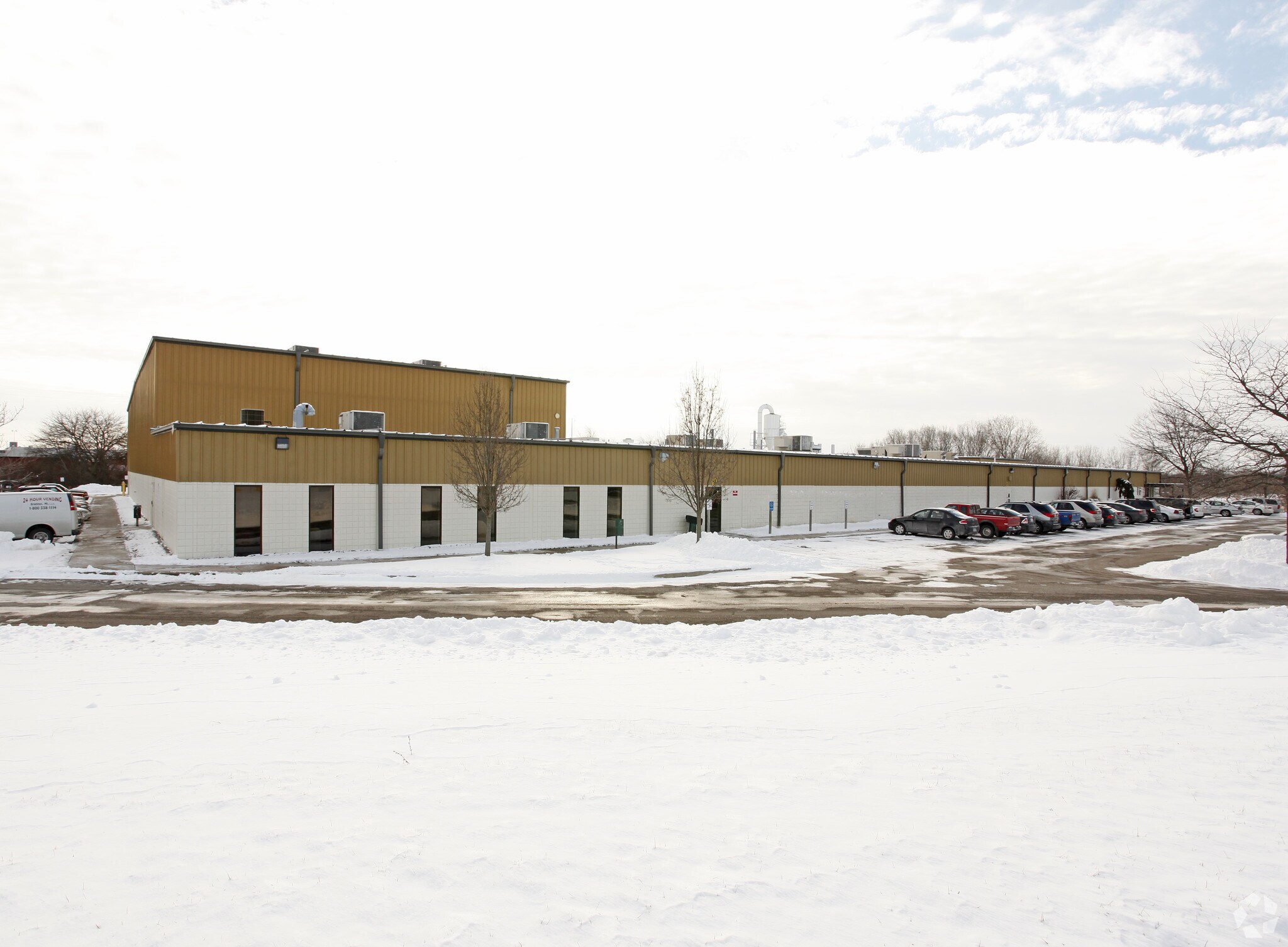960 Woodland Dr, Saline, MI for lease Primary Photo- Image 1 of 5