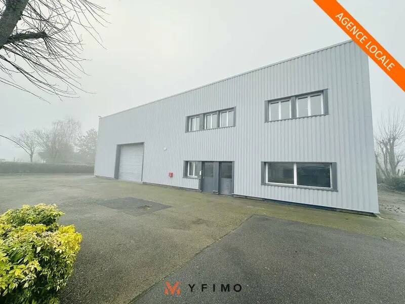 Industrial in Coignières for lease Building Photo- Image 1 of 7
