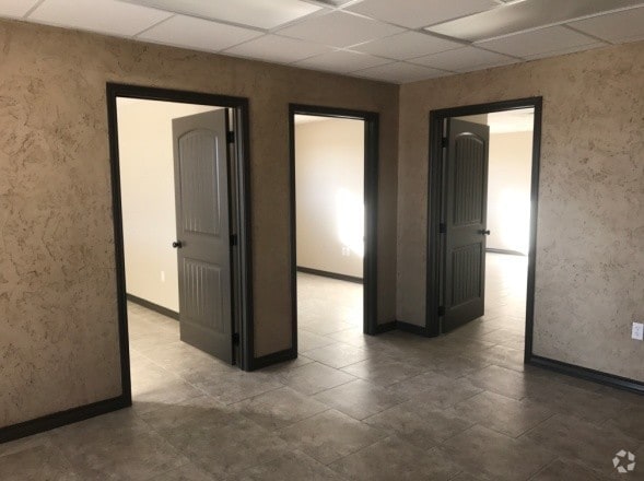 1110 E County Road 140, Midland, TX for lease - Interior Photo - Image 2 of 3
