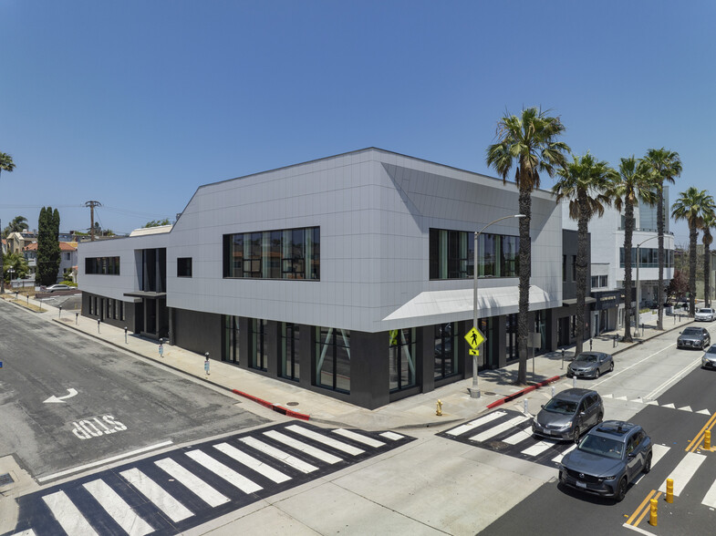 2101 Wilshire Blvd, Santa Monica, CA for sale - Building Photo - Image 1 of 33