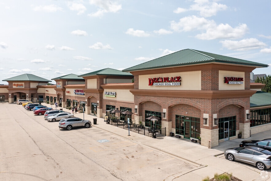 558-586 S Randall Rd, South Elgin, IL for lease - Building Photo - Image 3 of 5