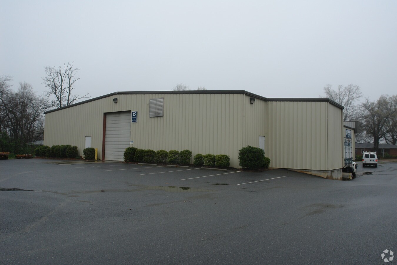 2122 Dale Earnhardt Blvd, Kannapolis, NC 28083