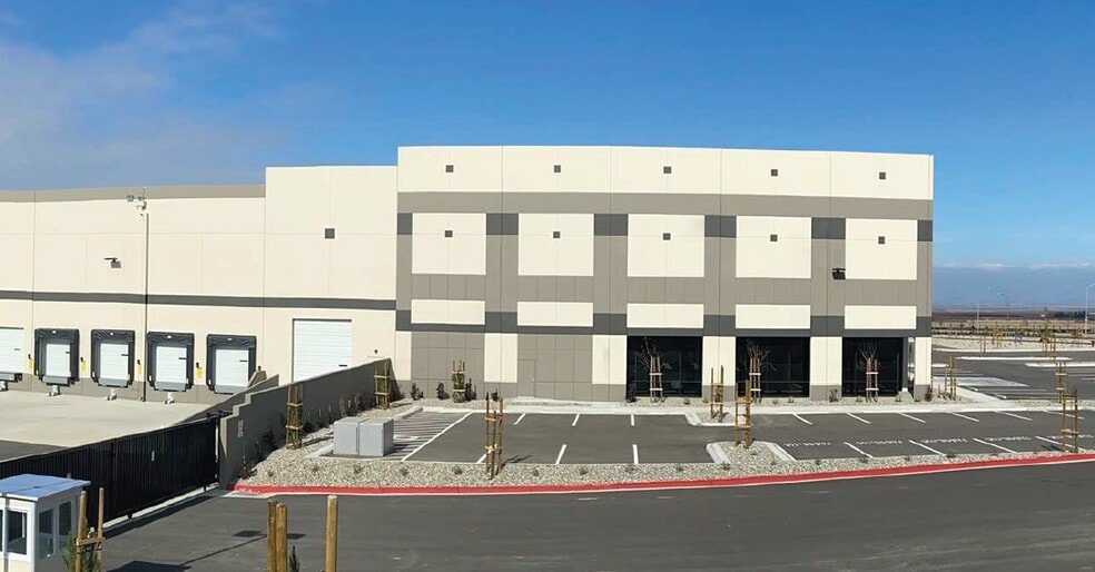5205 S Wheeler Ridge Rd, Tejon Ranch, CA for lease - Building Photo - Image 3 of 6