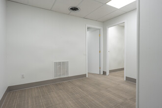 160 Commack Rd, Commack, NY for lease Interior Photo- Image 2 of 6